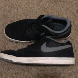NIKE SB FOKUS